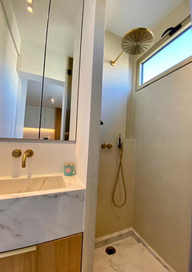 Blvd De La Croisette 82A, Cannes, La Reale Exterior photo
